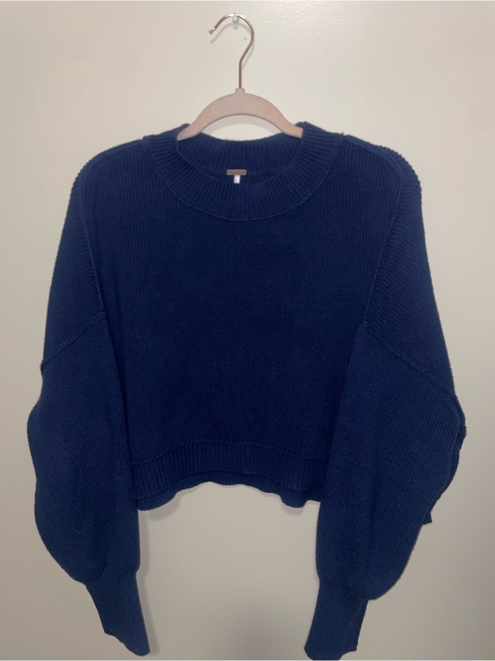 Cropped Navy Crewneck Sweater with Balloon Sleeves